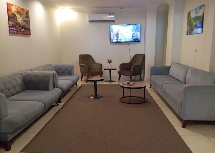 Larok Hotel