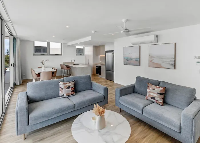 Lowanna Beach Resort Kawana