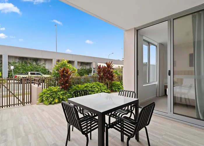 Lowanna Beach Resort Kawana