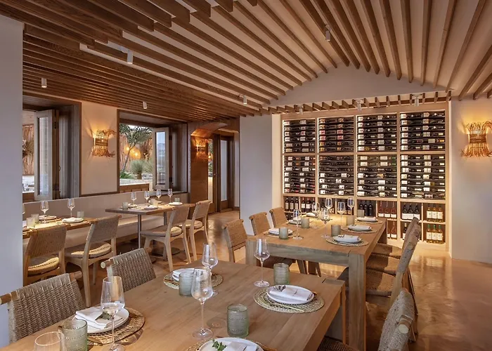 The Valorian West Hollywood, Curio Collection by Hilton
