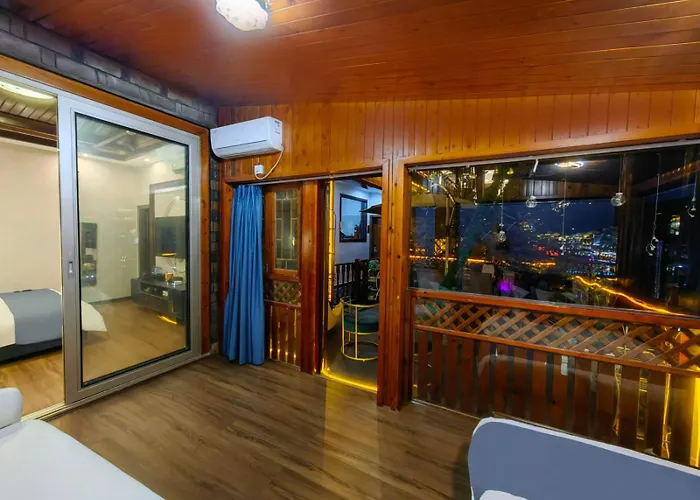 Shuiyun Zhijian Homestay