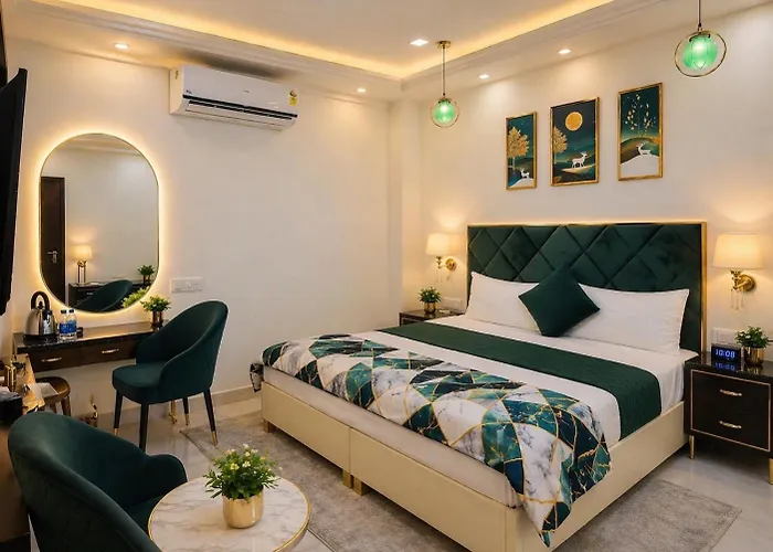 Paradise Stays 200 Meters From Golden Temple