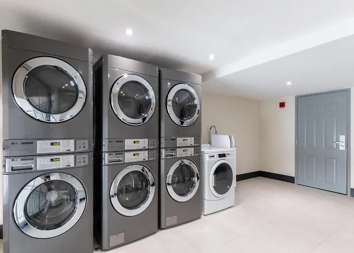 Candlewood Suites London South By Ihg