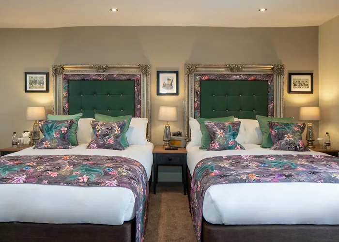 The Kings Arms And Royal Hotel, Godalming, Surrey - The Coaching Inn Group
