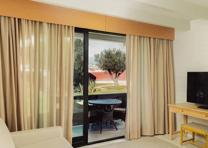 Topazio Vibe Beach Hotel&Apartments - Adults Friendly