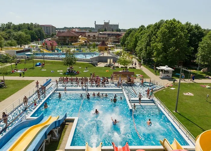 Boni Csaladi Wellness Hotel