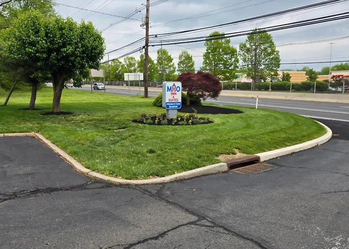 Mho Inn And Suites Monmouth Junction