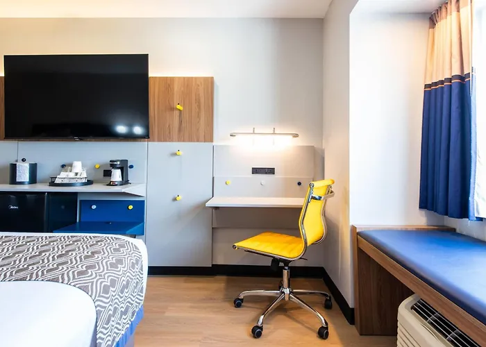 Microtel Inn & Suites By Wyndham London
