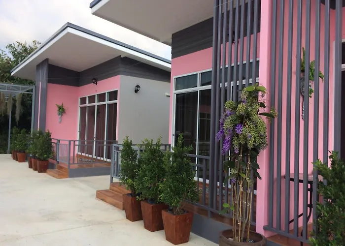 บ้านสวนนิสา
