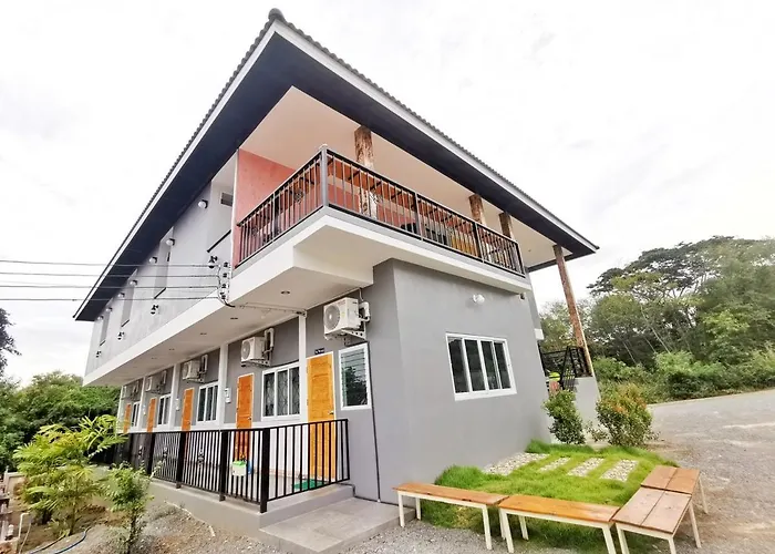 ลิตเติ้ล ฮิลล์ สัตหีบ รีสอร์ท