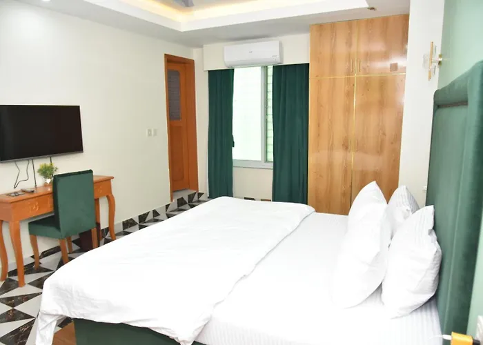 River View Hotel In Heart Of Muzaffarabad,213