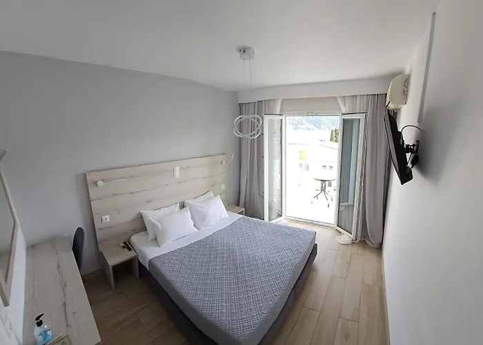 Anthousa Hotel