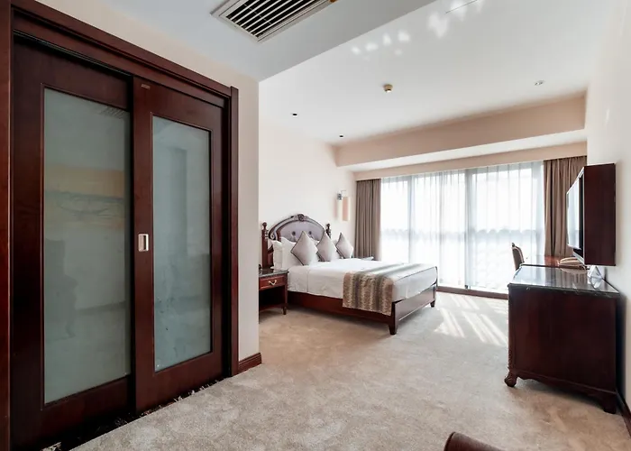 Tang Palace Hotel