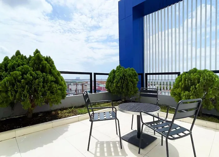 Os Hotel Airport Batam