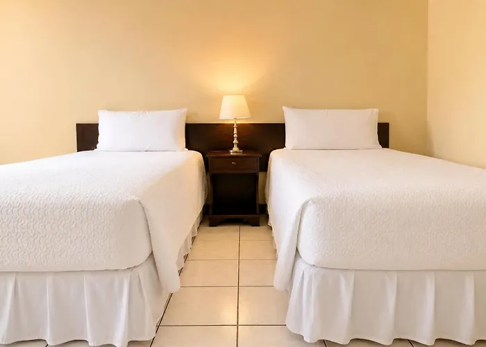 Hotel 1915 Inn & Suites