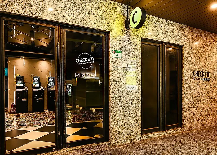 CHECK inn Taipei Main Station