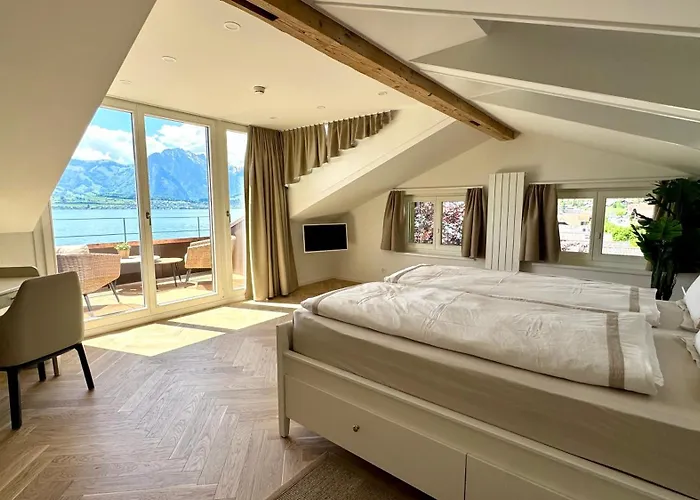 Boutique Hotel & Restaurant Niesenblick - Lakefront Rooms With Balcony On Lake Thun - Self Check In & Digitale Reception