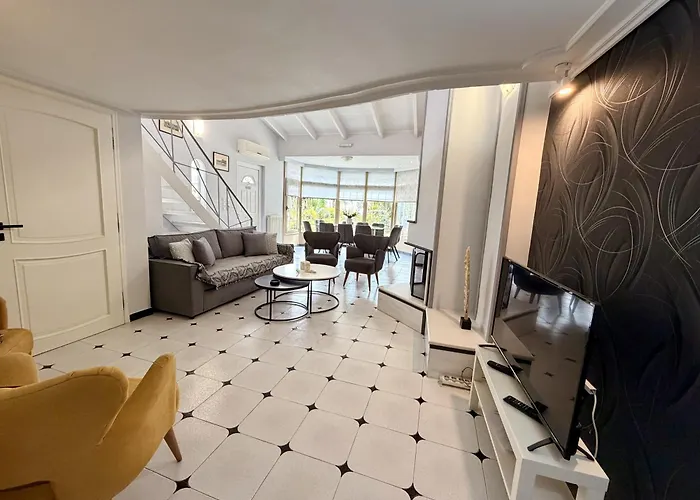 Natalie Apartments Athens Airport