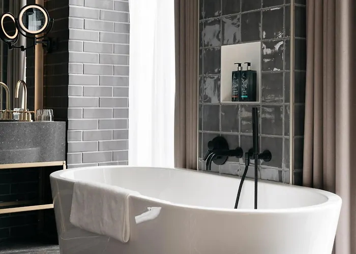 Ruby Emma Hotel Amsterdam By Ihg