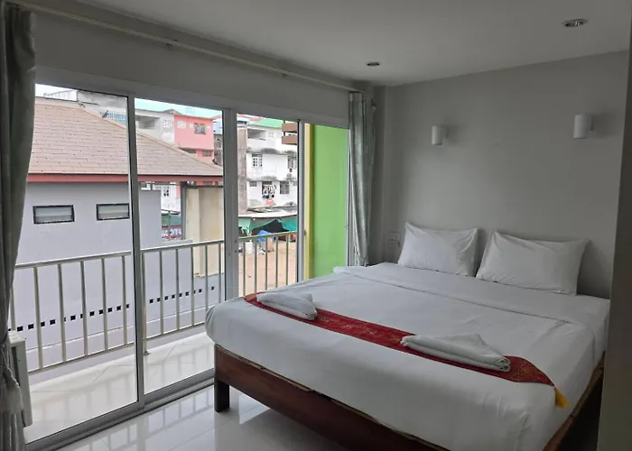 Cha-Am Fish Star Hotel
