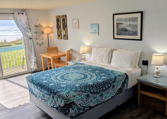 Silver Surf Motel