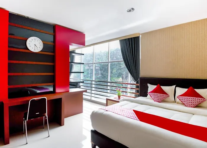 Collection O 3431 Hotel Alpha Bandara
