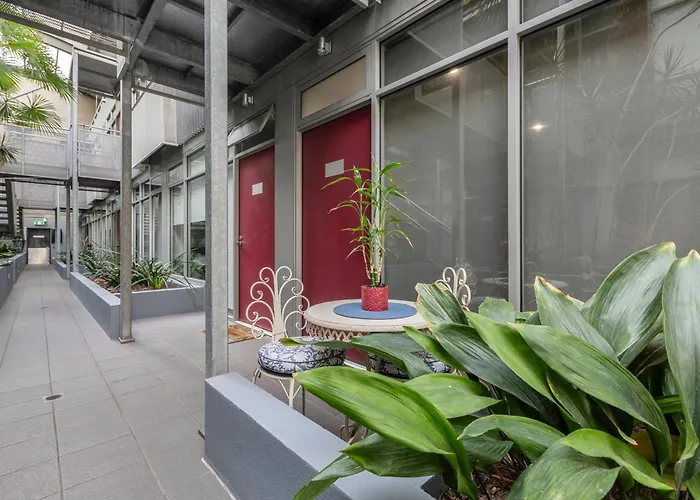 The Port Melbourne Experience