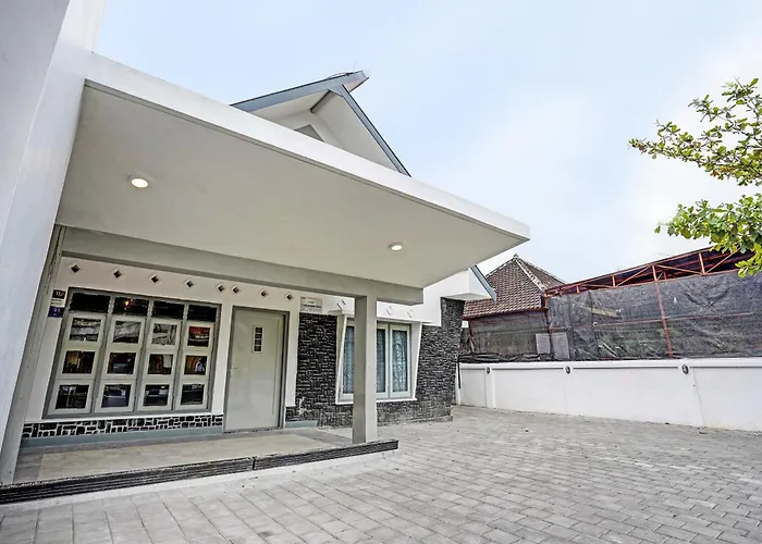 Hotel O Nawangwulan