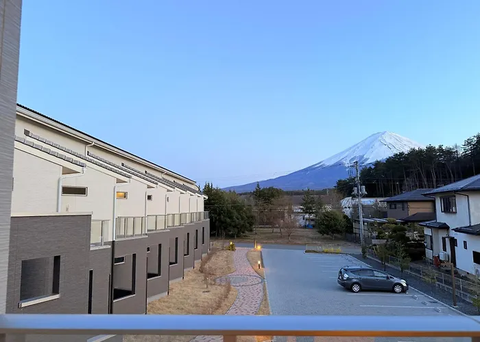 The Noborisaka Village -登り坂ビレッジ-