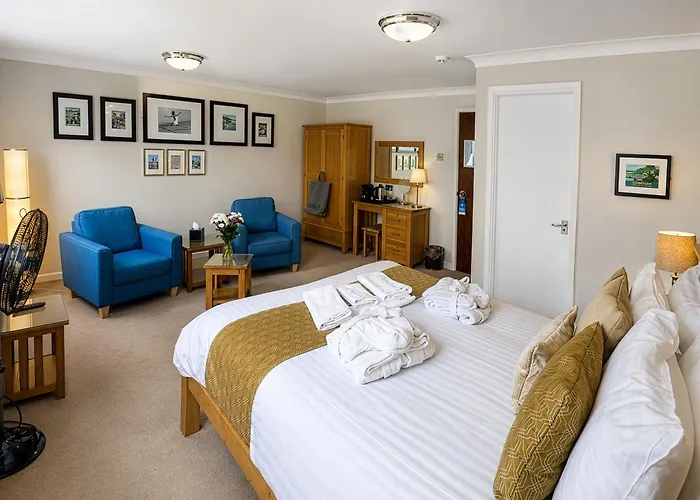 Riviera Lodge Hotel