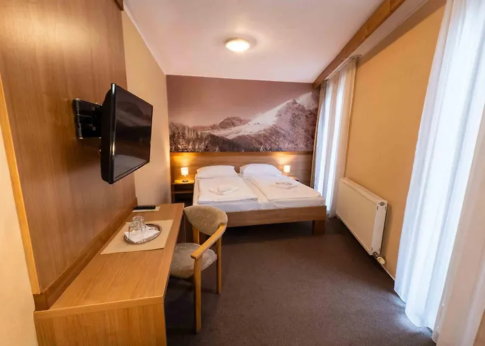 Hotel FIS