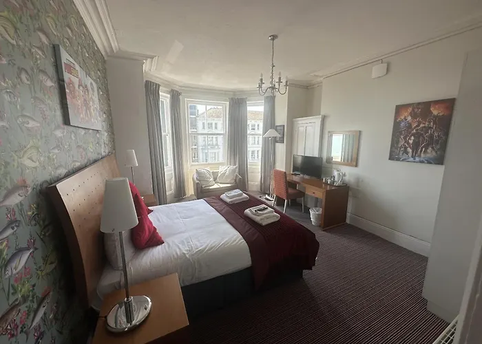 West Rocks Hotel