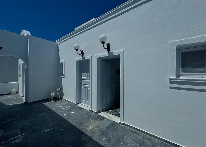 Tritonas Rooms