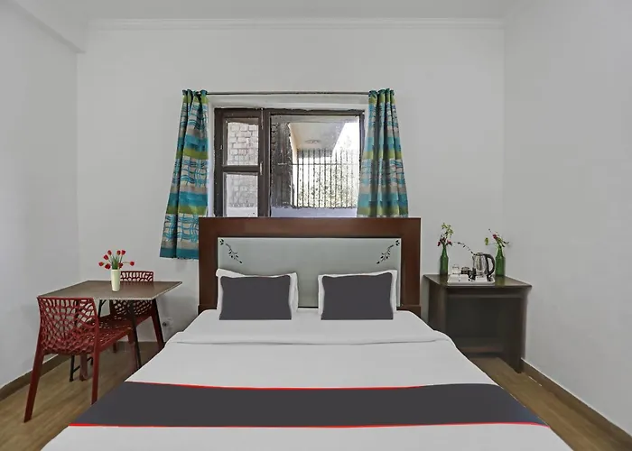 Hotel Naveen Stay