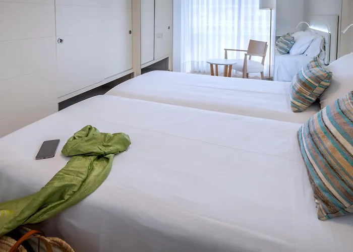 Monica Hotel