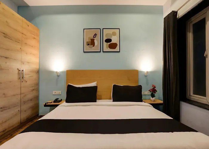 Townhouse Rohini Sector 23