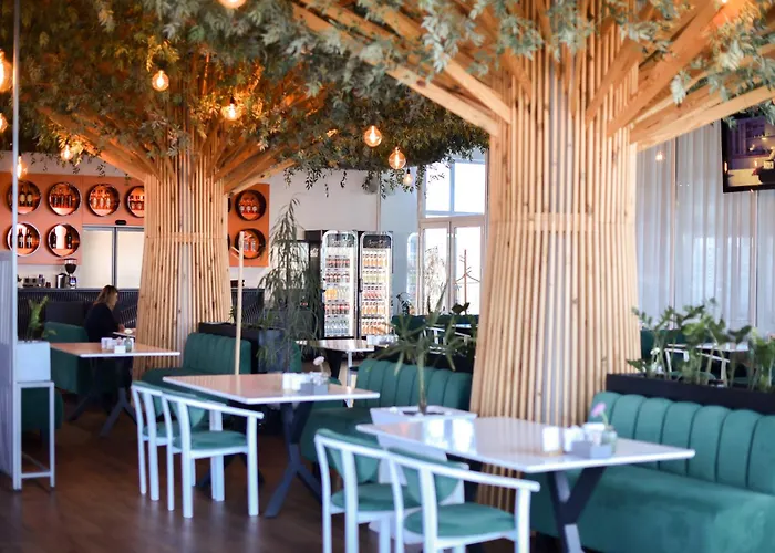 LOMO Hotel Uman
