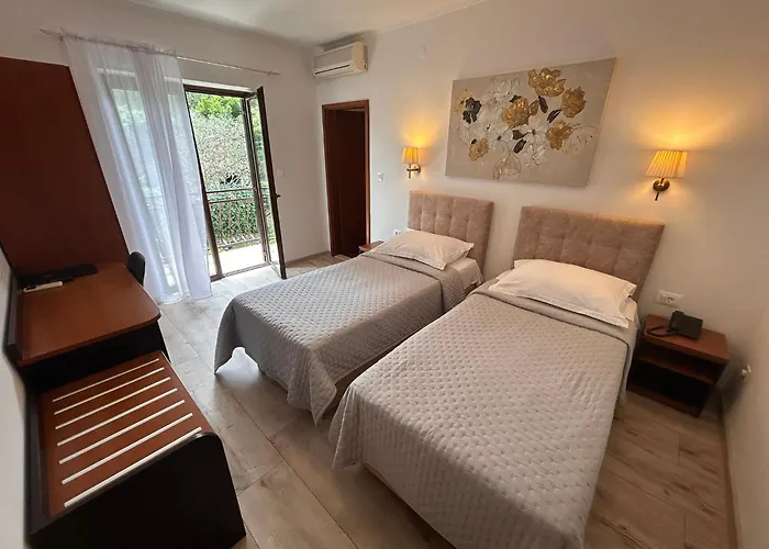 Hotel Vila Tina