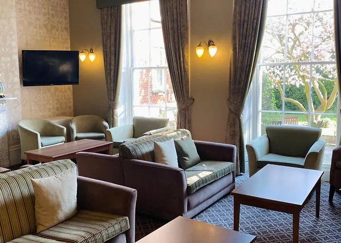 Lysses House Hotel