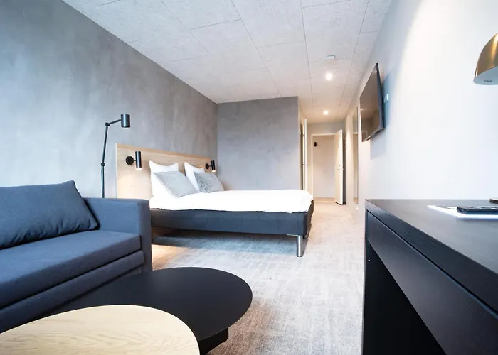 Hotel Djurhuus