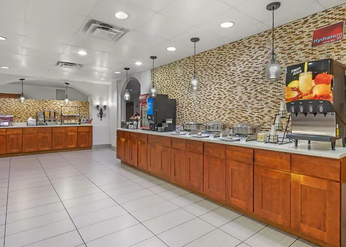 Best Western Plus Orlando Lake Buena Vista South Inn&Suites