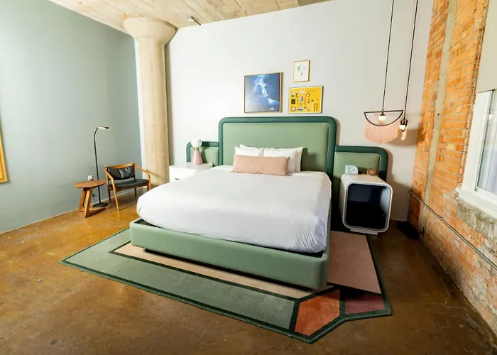 Canvas Hotel Dallas