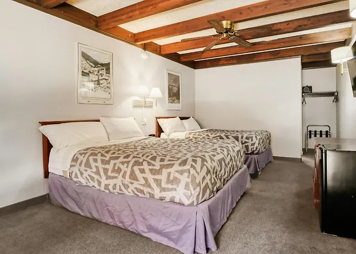 Georgetown Lodge