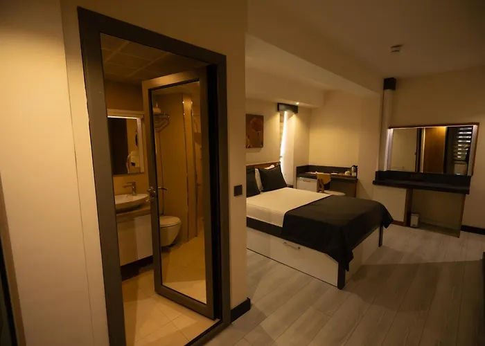 Devin Otel