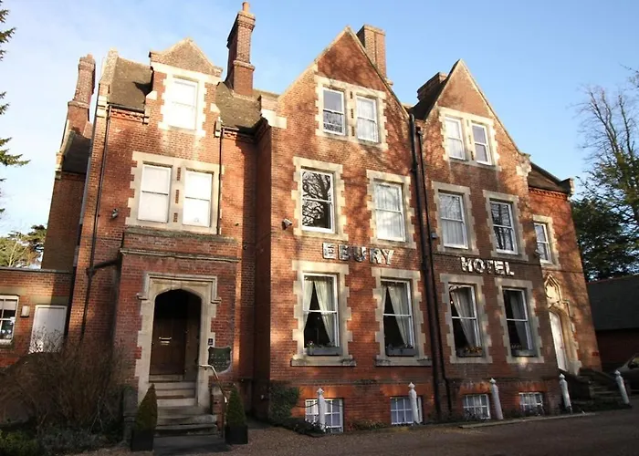 Canterbury Hotel Cottages And Apartment'S