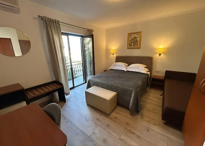 Hotel Vila Tina