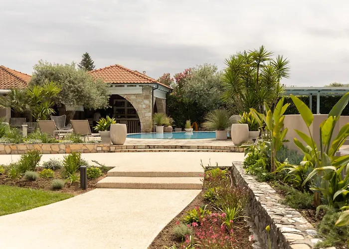 Nikoleta Hotel And Villas