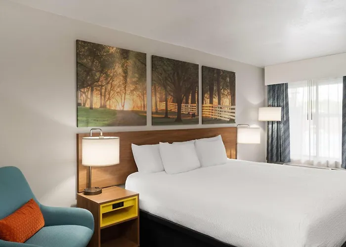 Days Inn By Wyndham Clanton Al