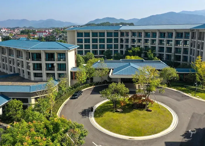 Wuyi Mountain Yuehua Resort
