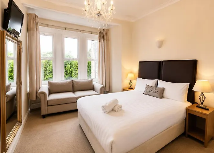 Heath Cottage Hotel